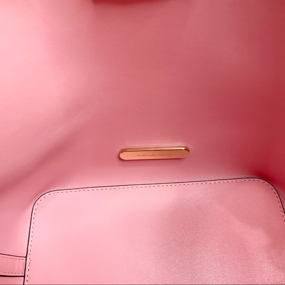 Michael Kors Eden Medium Bucket Leather Shoulder Crossbody bag Pink - Picture 5 of 15